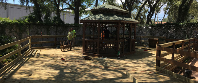 Boathouse with lift - Trident H2O